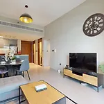 Trps - 2020 Marquis, Arjan - Sleek & Spacious 1Br - Fully Furnished
